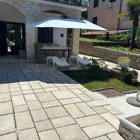 Apartment Verano Njivice Luaran gambar