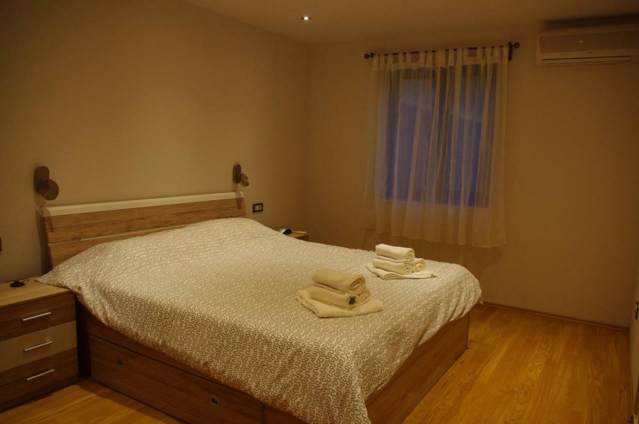 Apartment Verano Njivice Luaran gambar