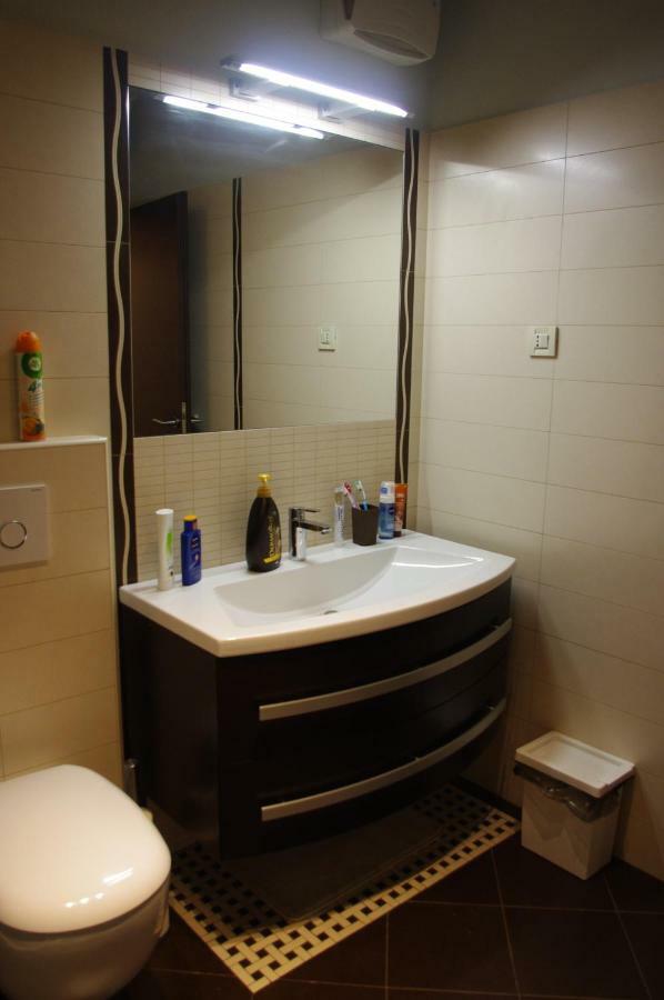 Apartment Verano Njivice Luaran gambar