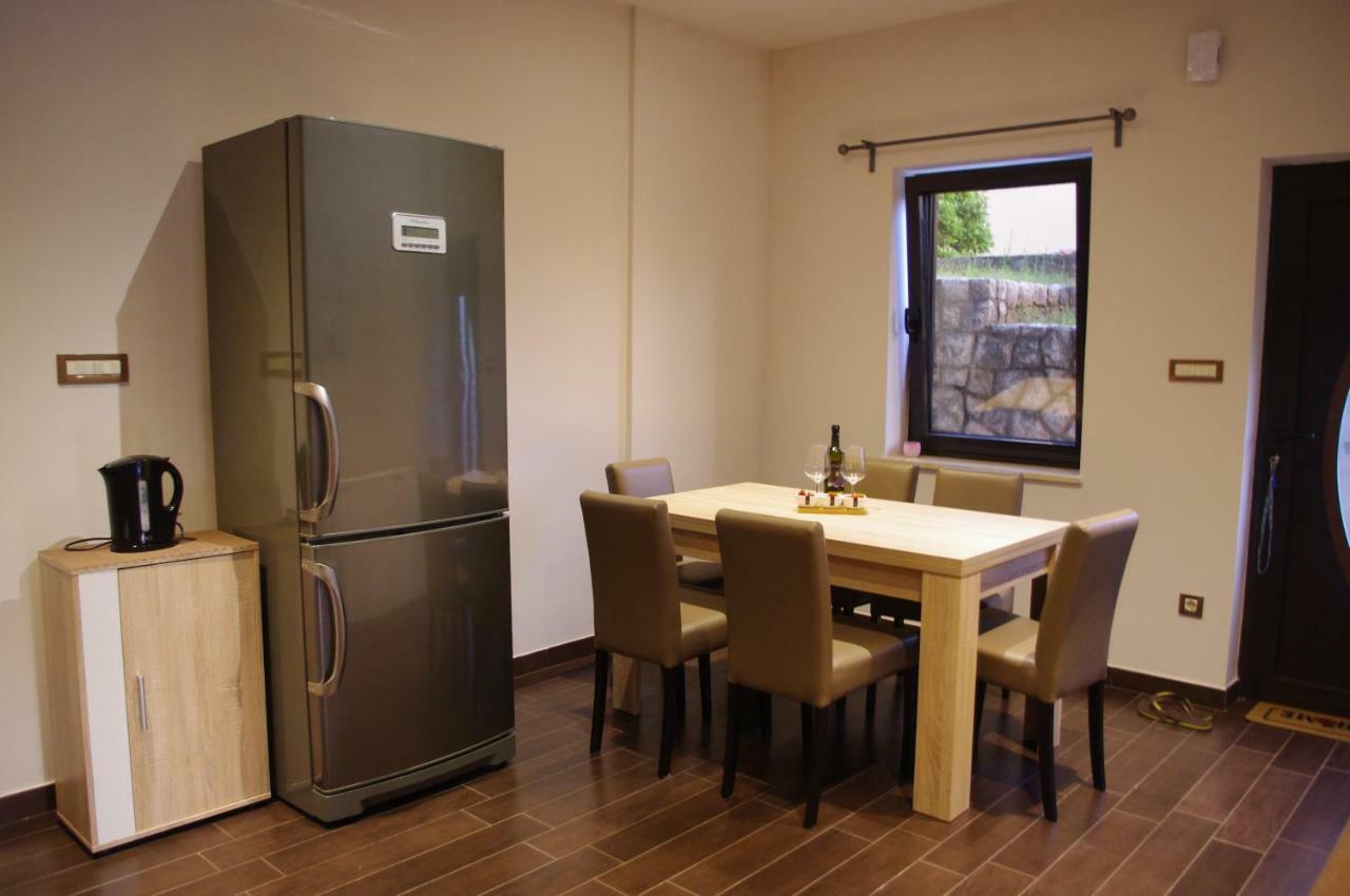 Apartment Verano Njivice Luaran gambar